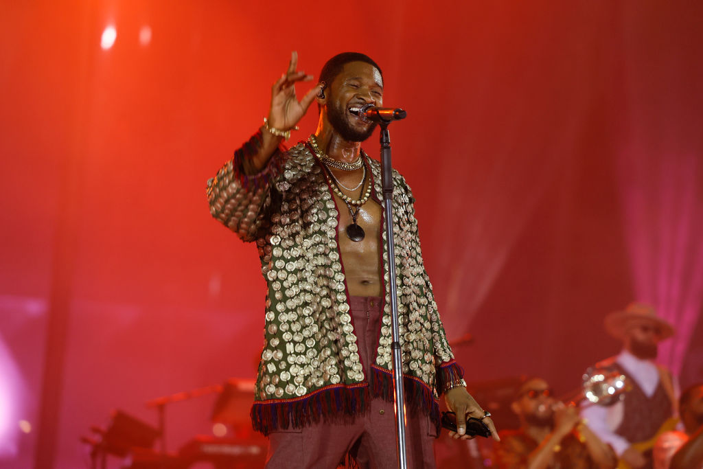 21 Savage Joined Usher To Sing His Song 'My Boo' Live